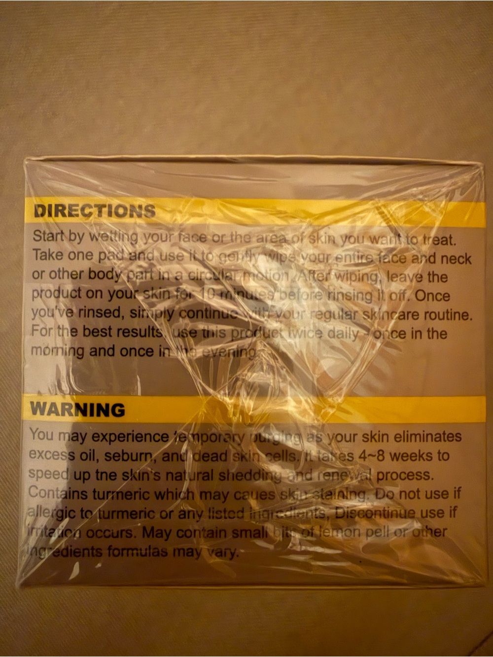 Kojic Acid Turmeric Cleansing Pads containing 70 pads meant to brighten skin - Picture 4 of 11